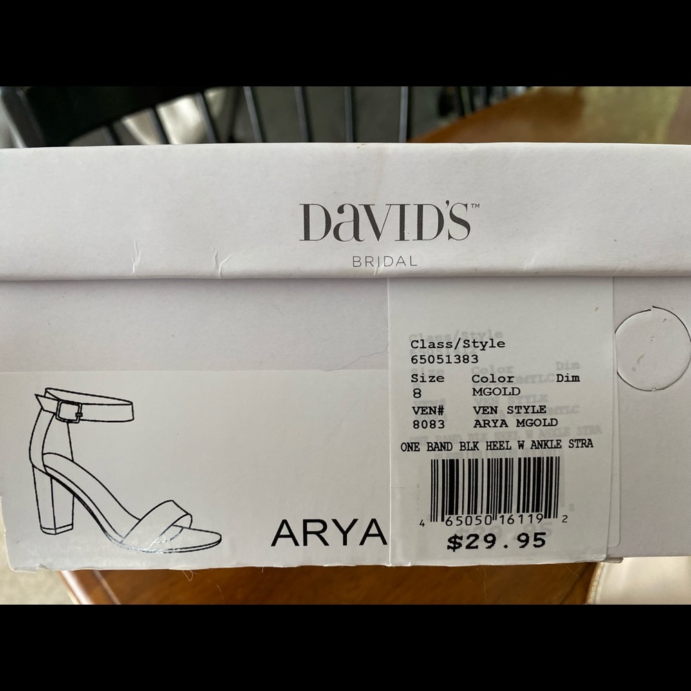 BRAND NEW NEVER WORN David’s Bridal Heels